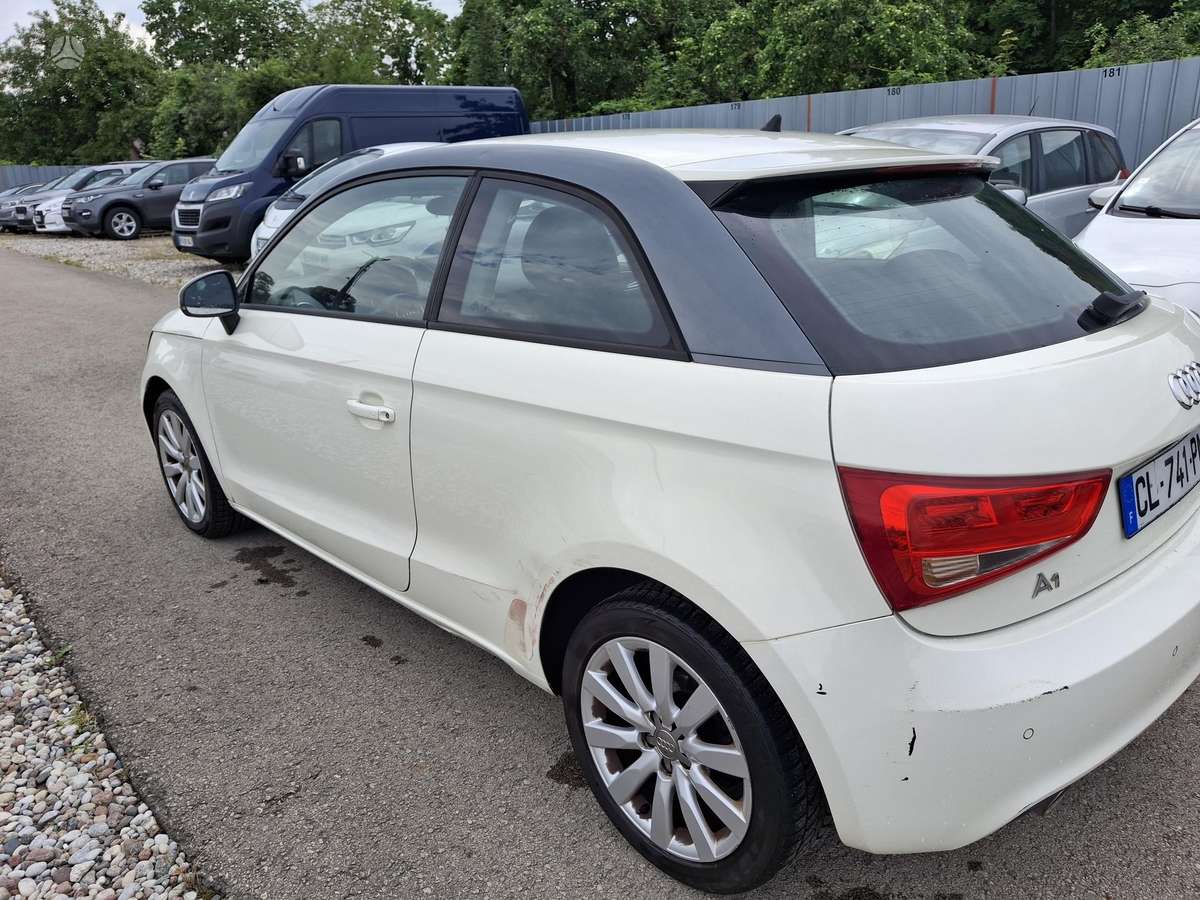 Audi A1, 1.6 l., Хэтчбек