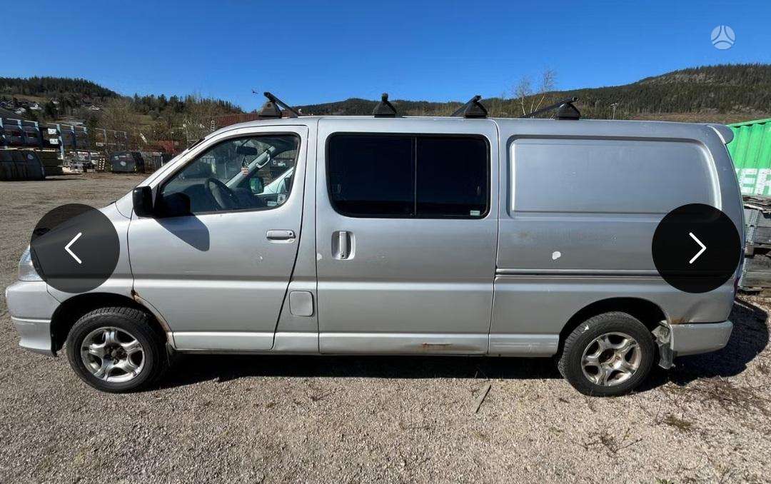 Toyota Hiace - 4