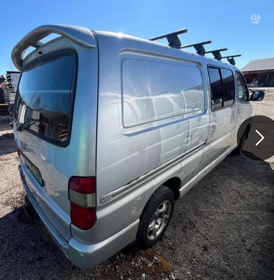 Toyota Hiace - 3