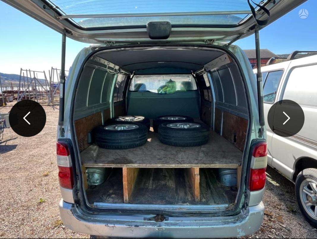 Toyota Hiace - 6