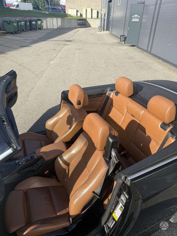 BMW 335, 3.0 l., convertible