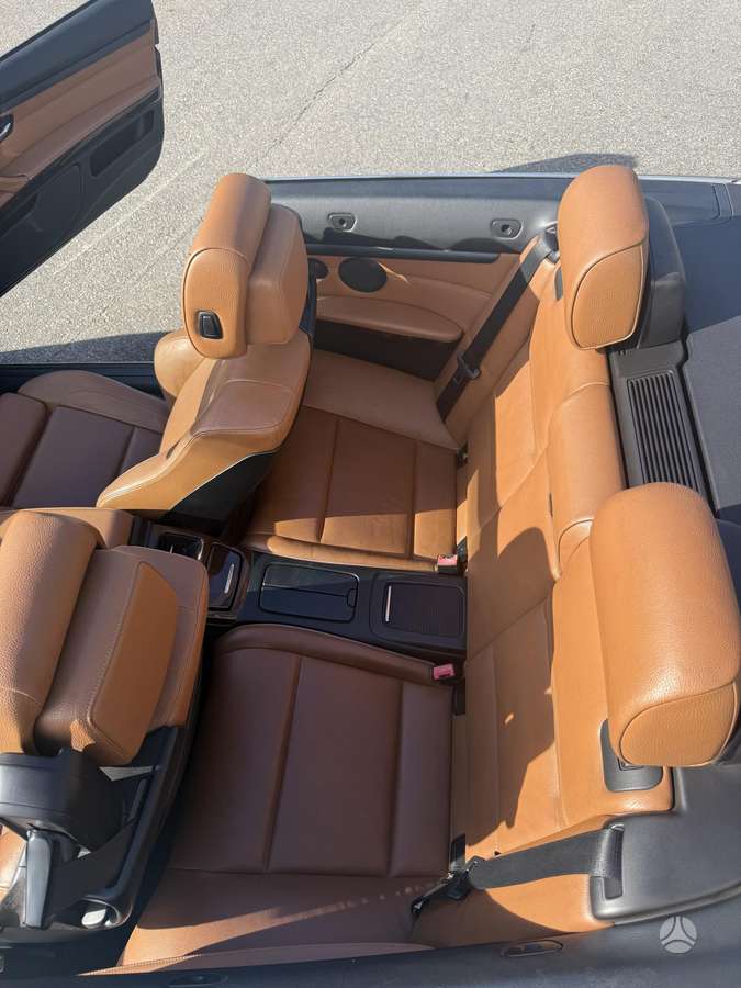 BMW 335, 3.0 l., convertible