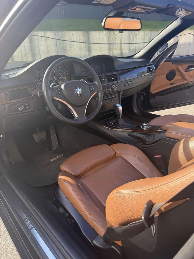 BMW 335, 3.0 l., convertible