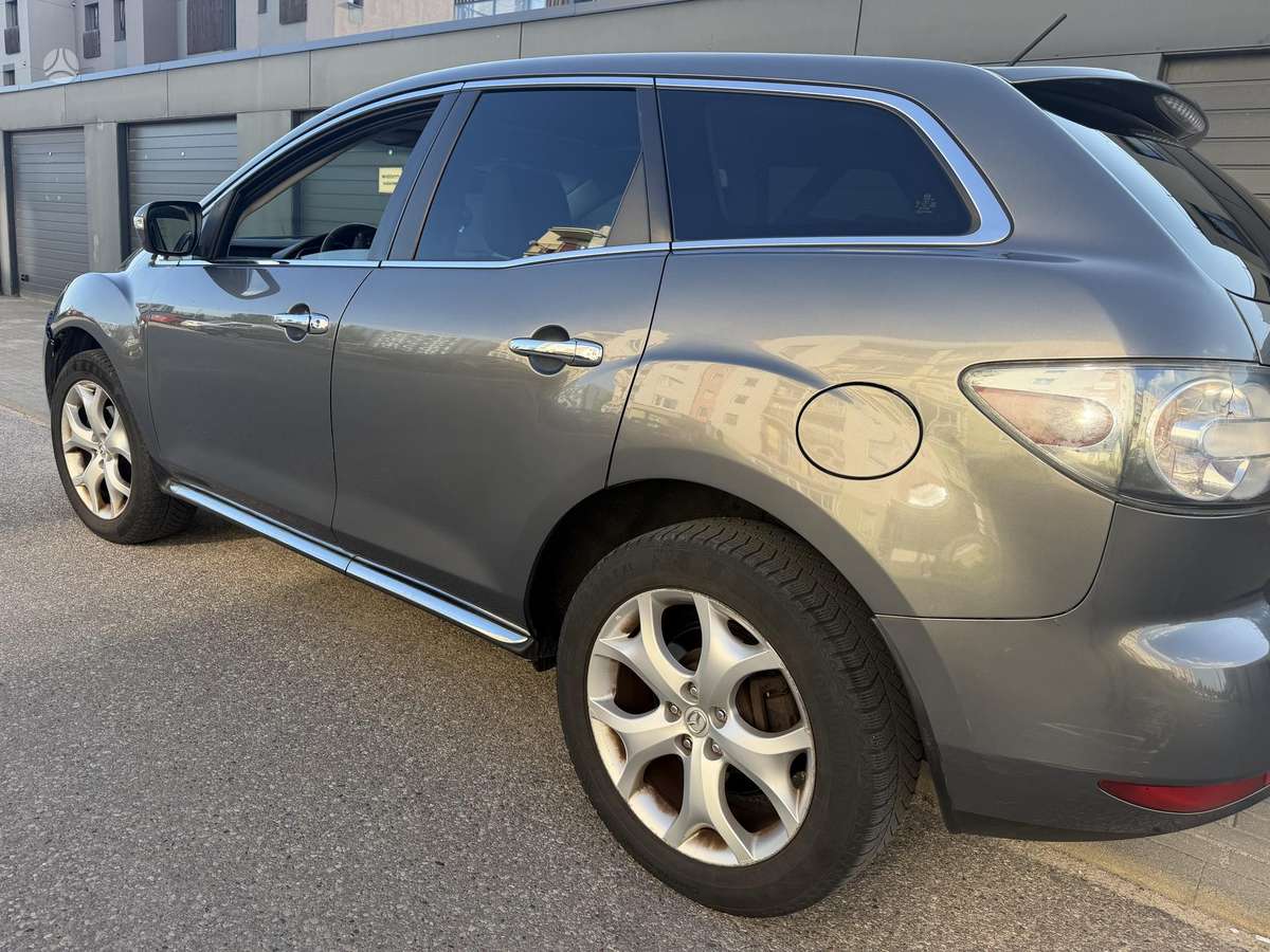 Mazda CX-7, 2.2 l., off-road / crossover