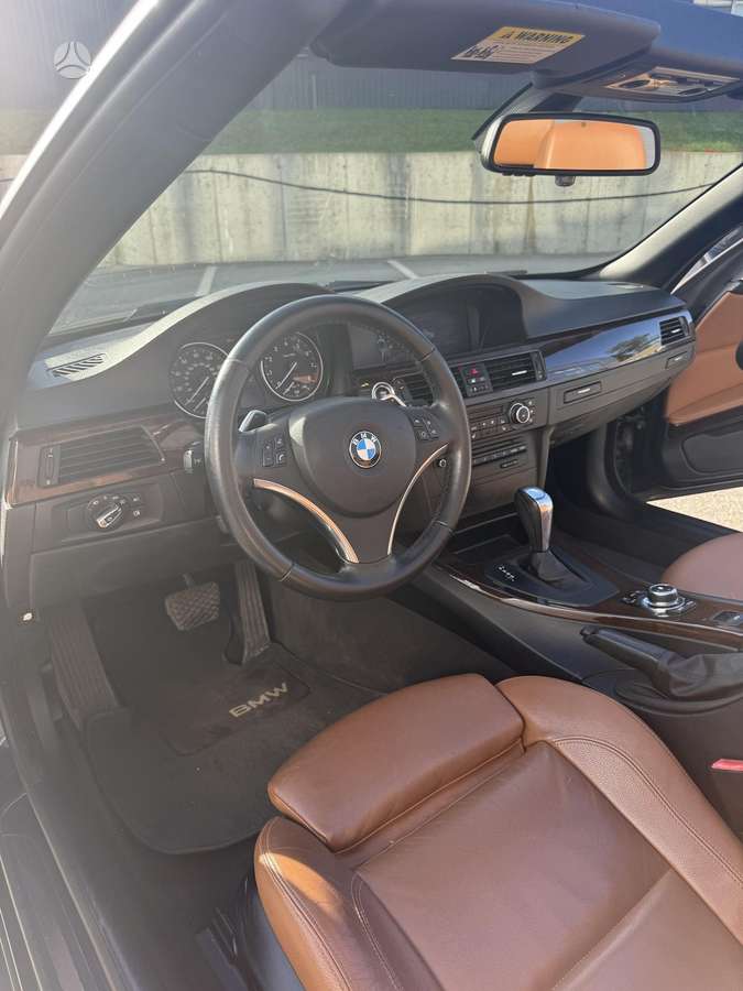 BMW 335, 3.0 l., convertible