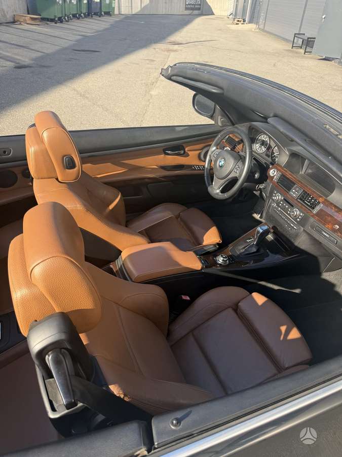 BMW 335, 3.0 l., convertible