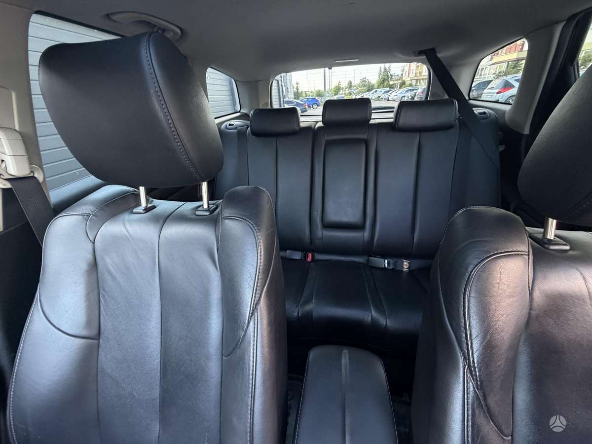 Mazda CX-7, 2.2 l., off-road / crossover