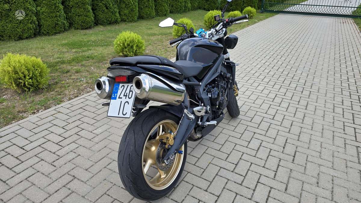 Triumph Street Triple 675cc, street / classic