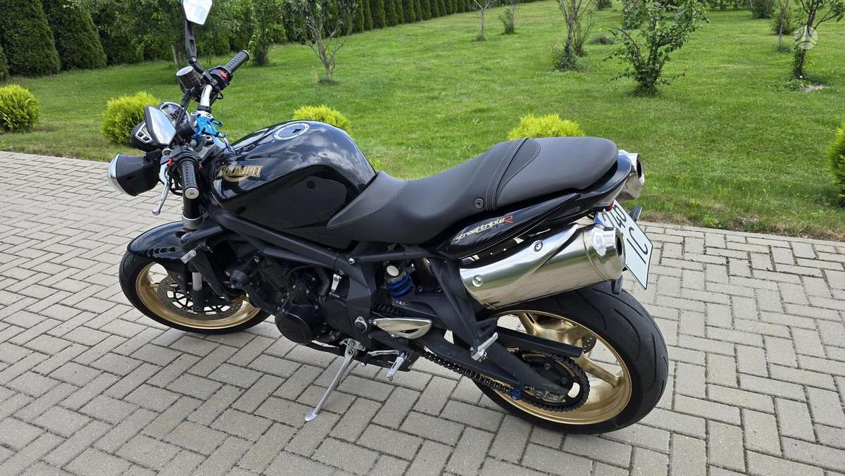 Triumph Street Triple 675cc, street / classic