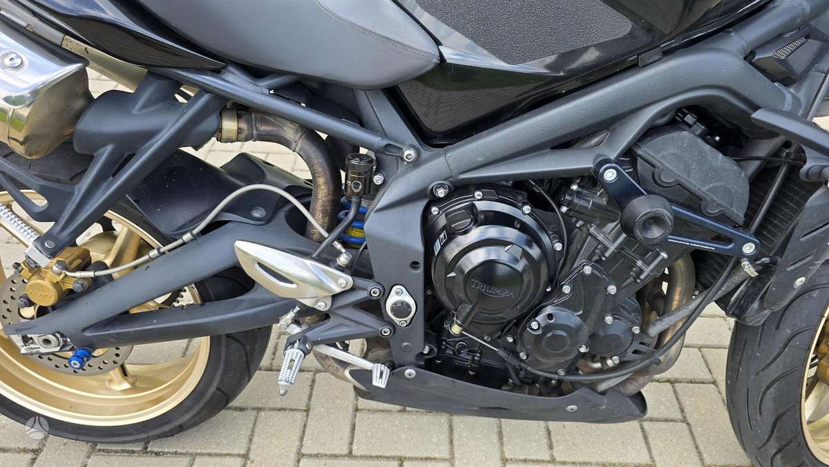 Triumph Street Triple 675cc, street / classic