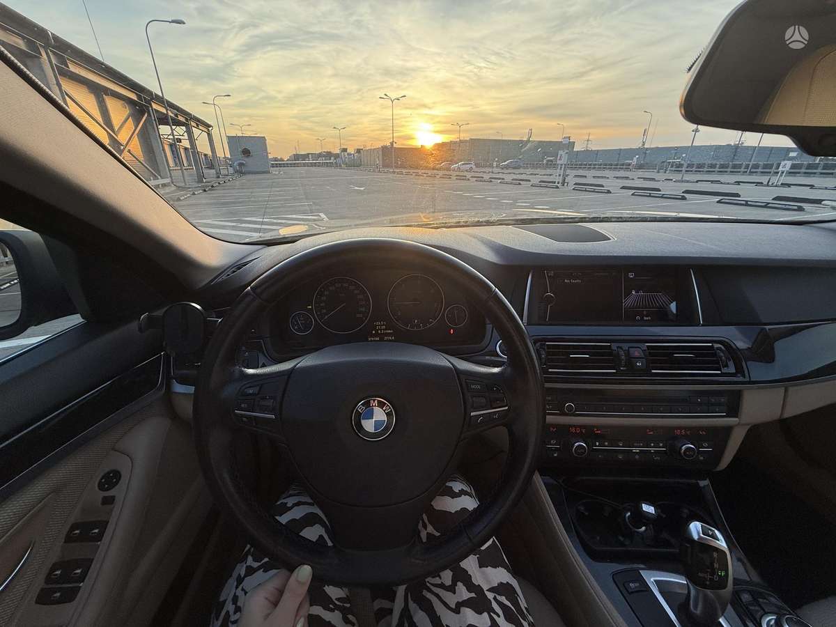 BMW 520, 2.0 l., Седан