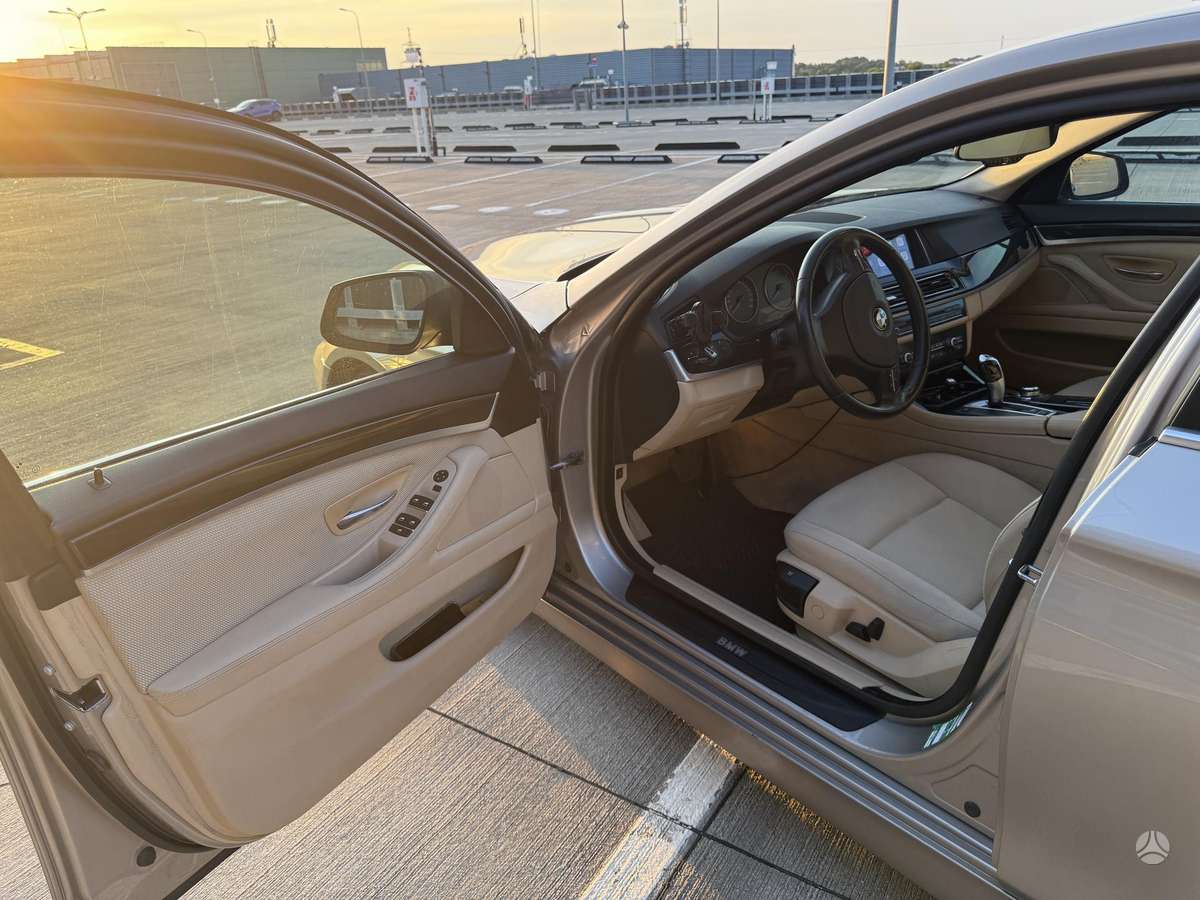 BMW 520, 2.0 l., Седан