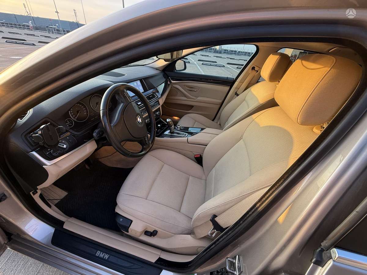BMW 520, 2.0 l., Седан