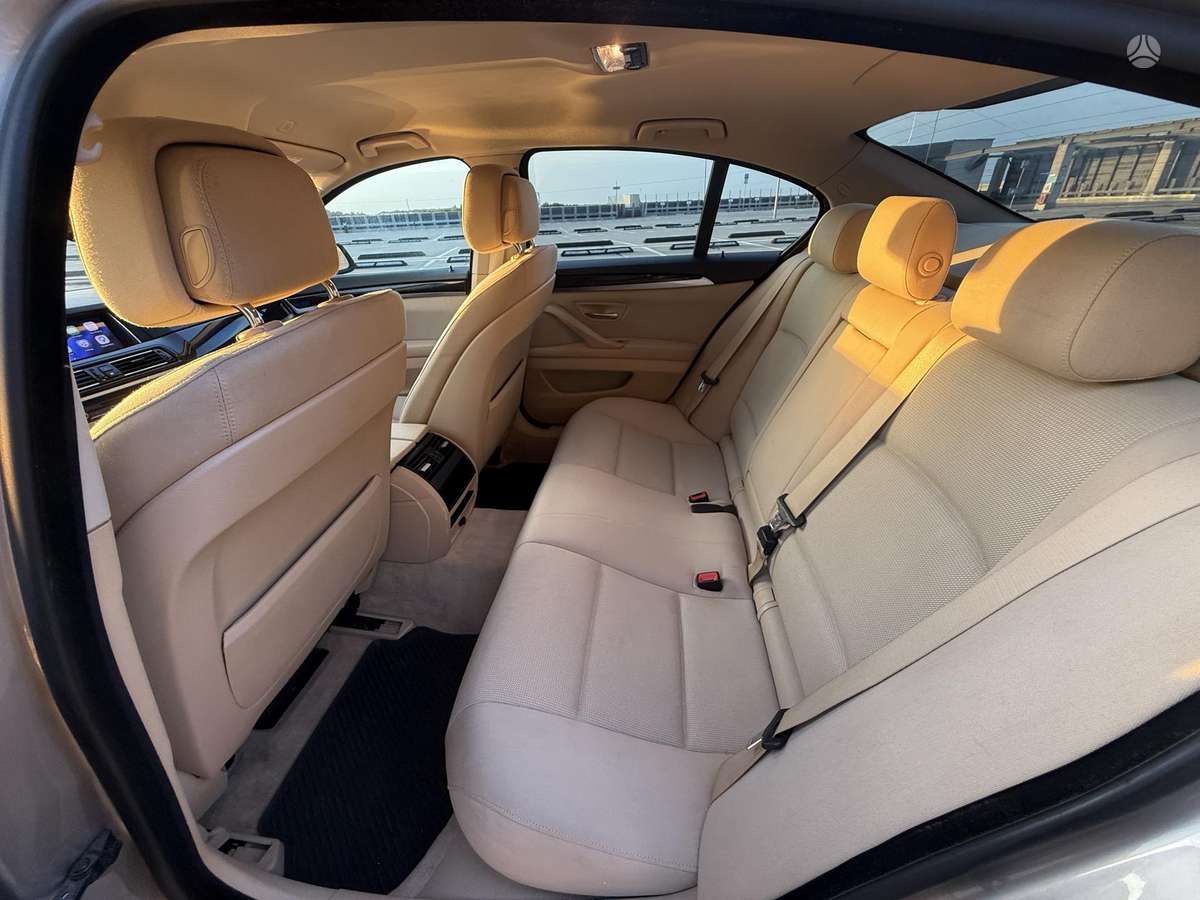 BMW 520, 2.0 l., Седан