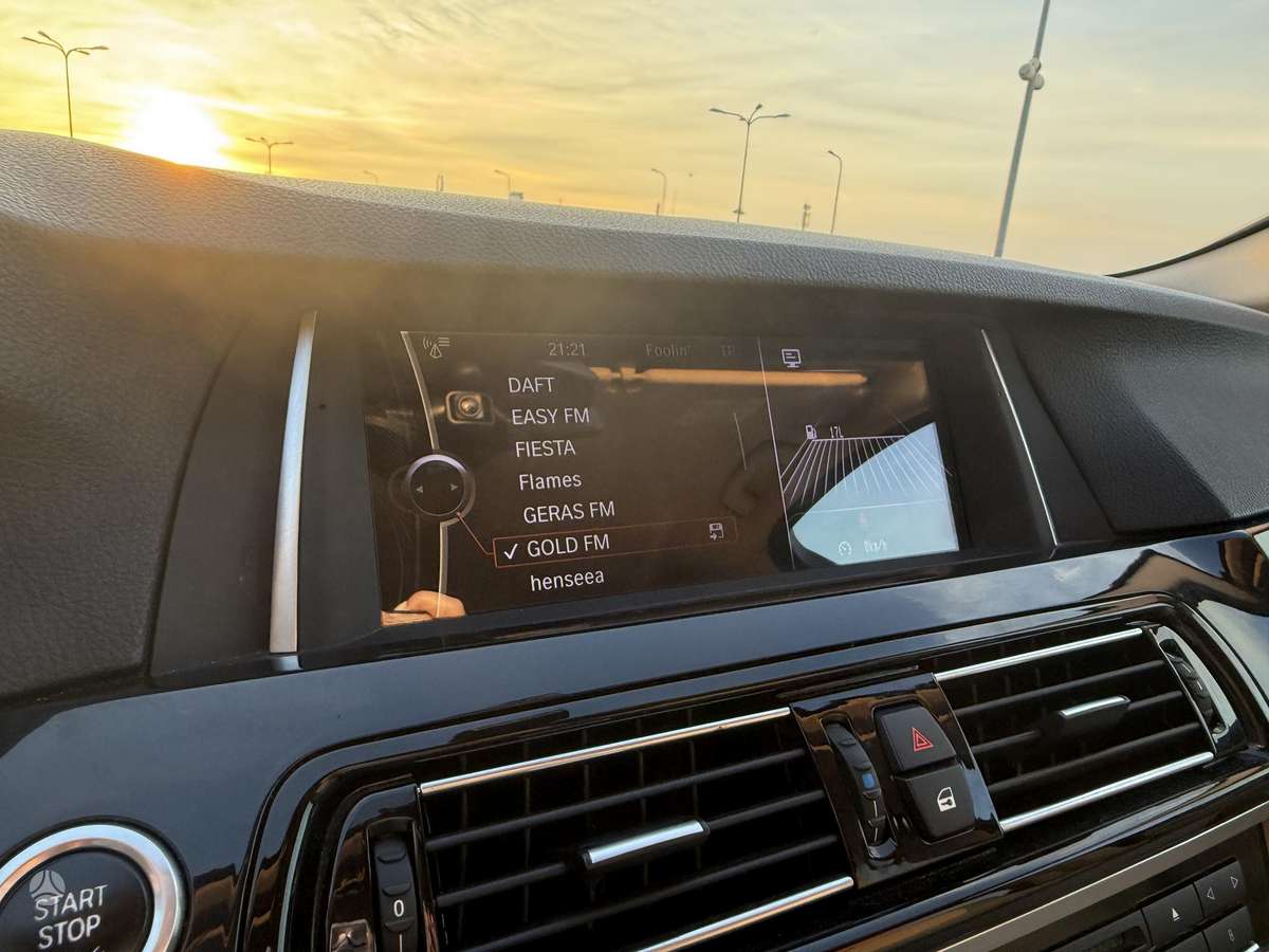BMW 520, 2.0 l., Седан