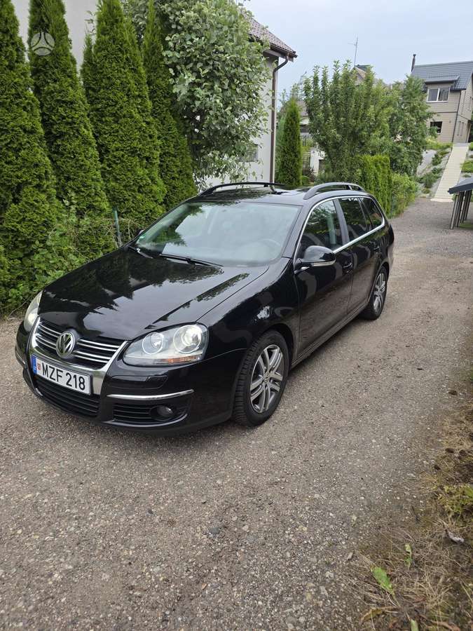 Volkswagen Golf - 2