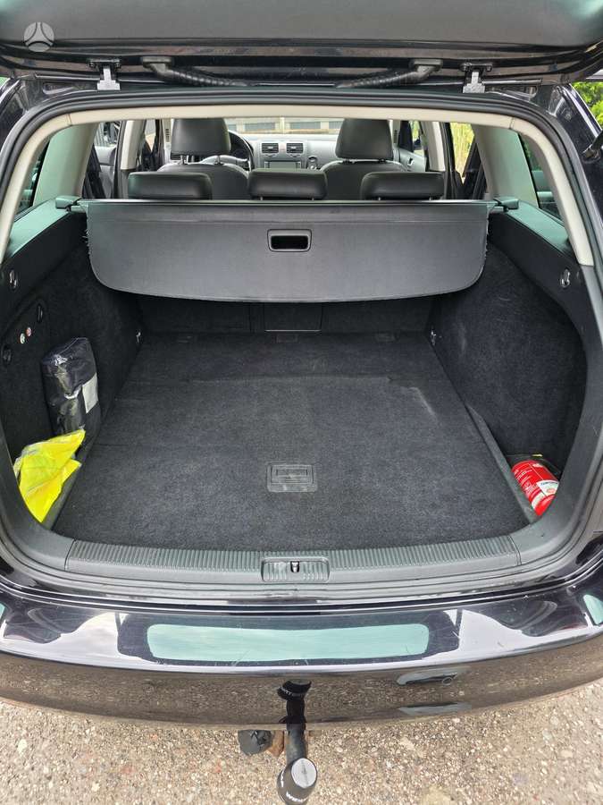 Volkswagen Golf - 11
