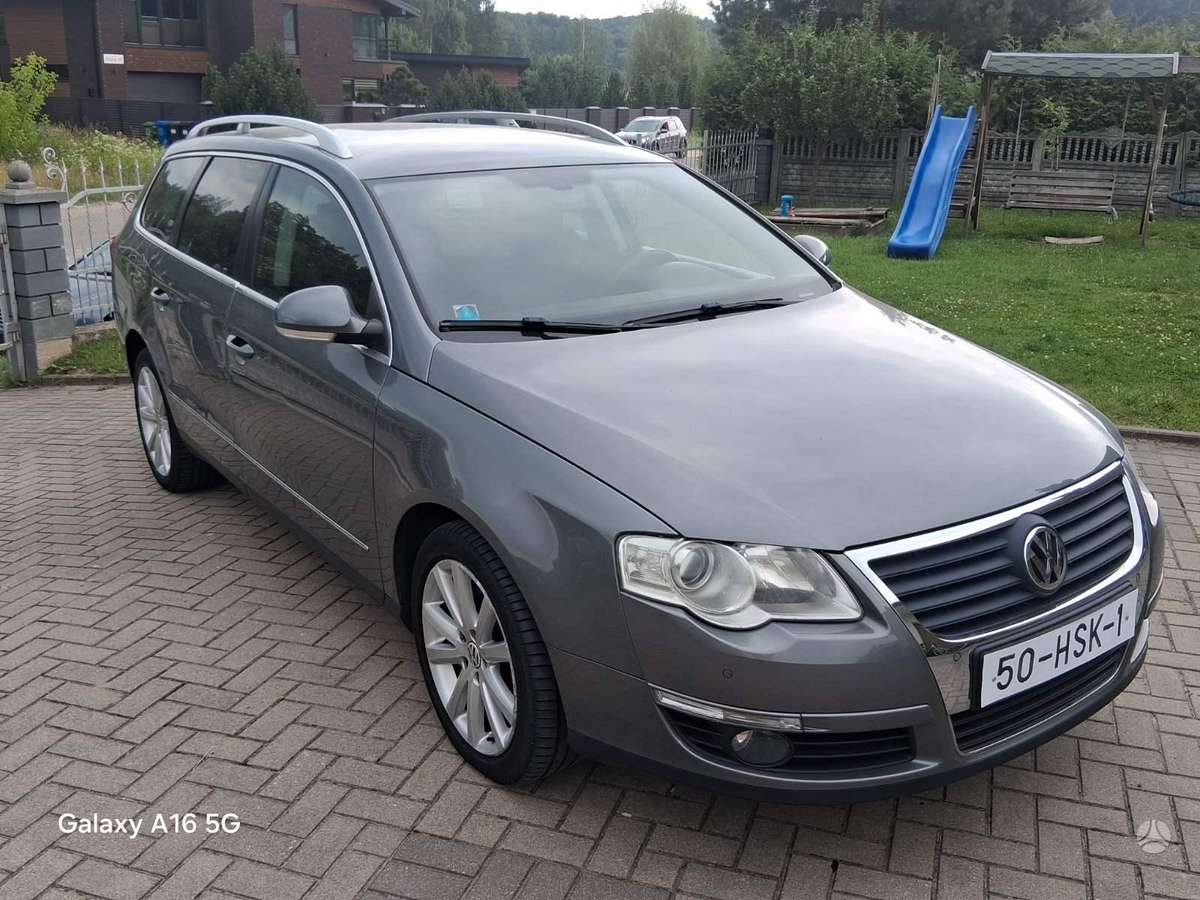 Volkswagen Passat - 4