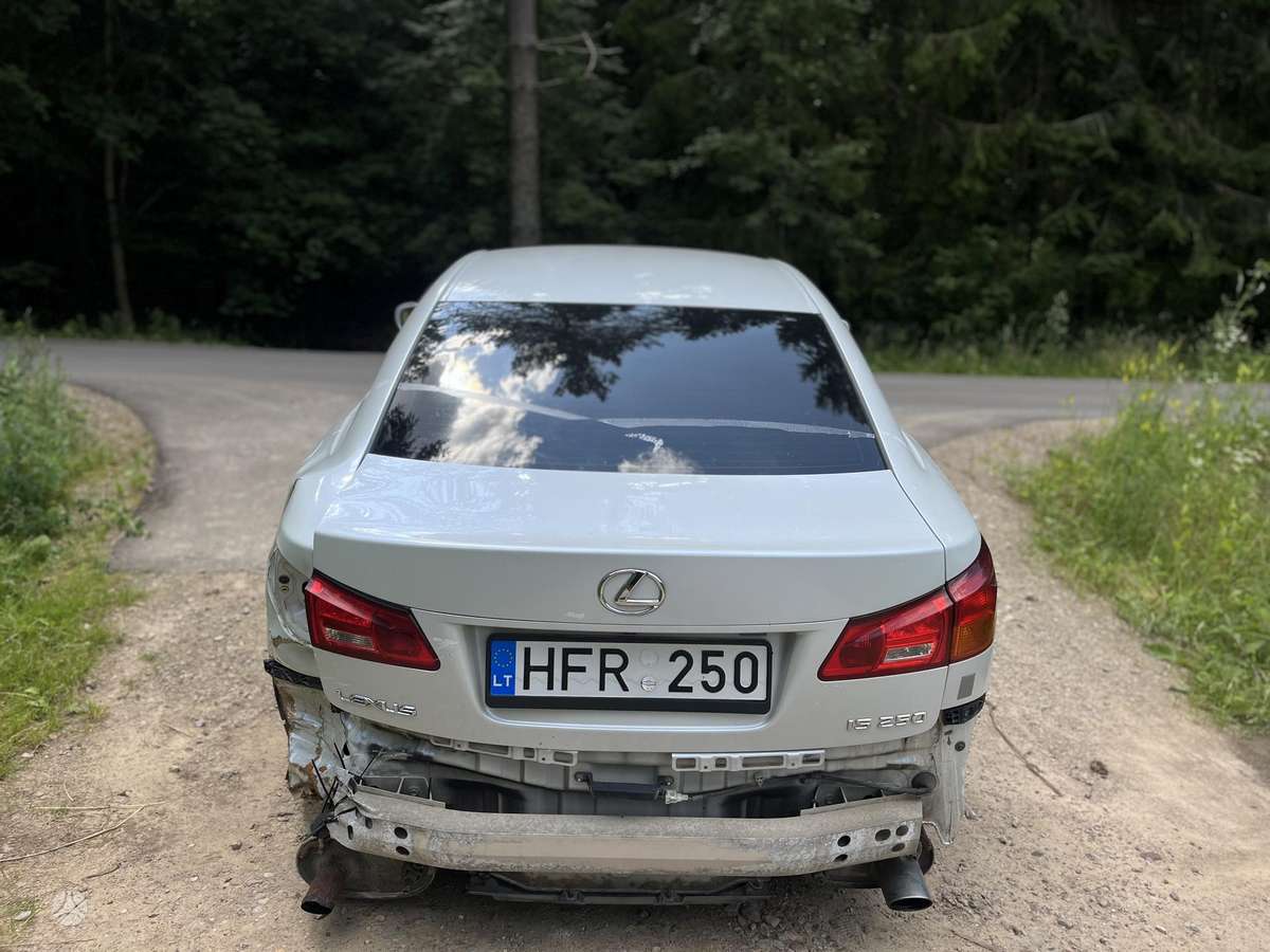 Lexus IS 250, 2.5 l., Седан