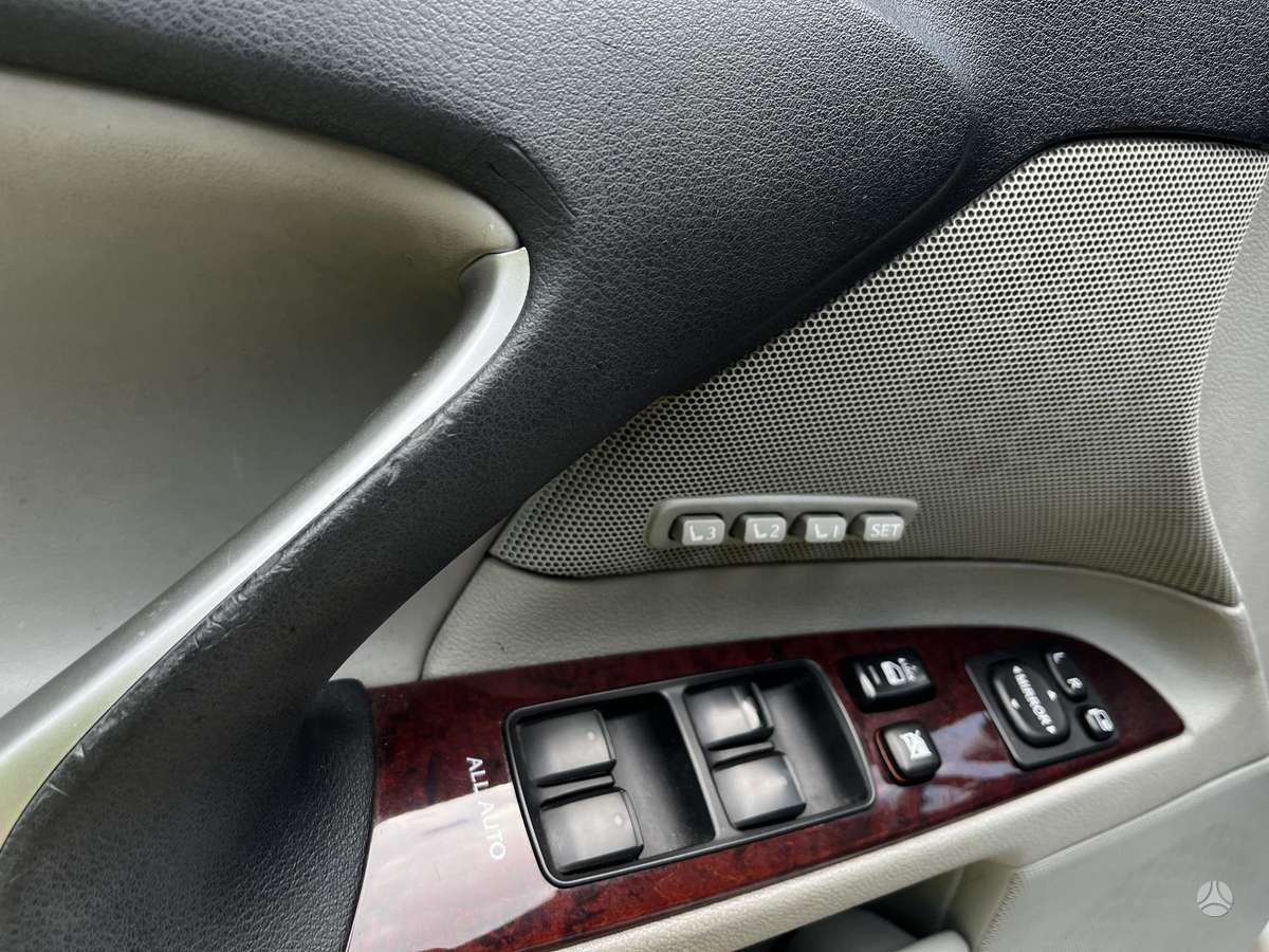 Lexus IS 250, 2.5 l., Седан