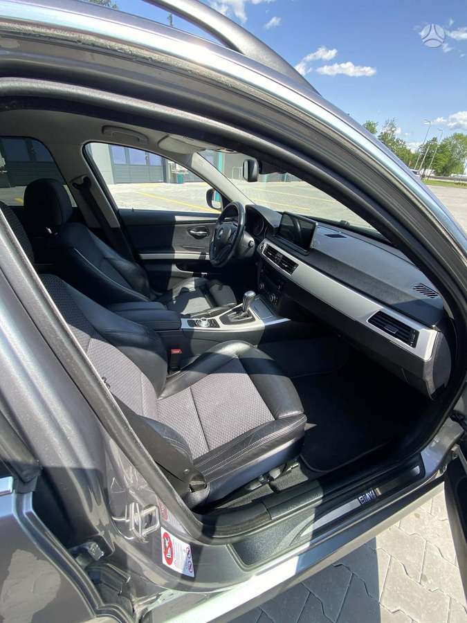 BMW 320, 2.0 l., wagon