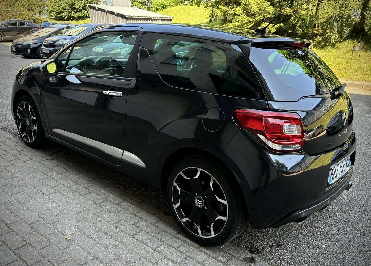 Citroen DS3, 1.6 l., hatchback