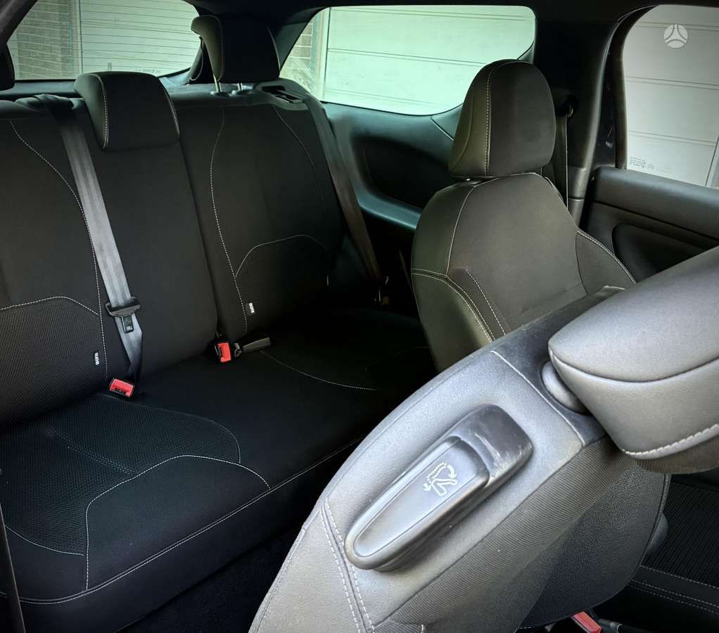 Citroen DS3, 1.6 l., hatchback