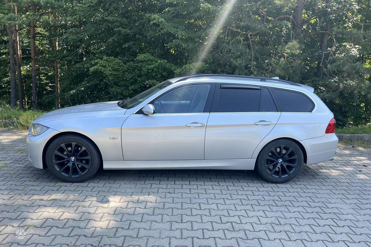 BMW 325, 3.0 l., wagon
