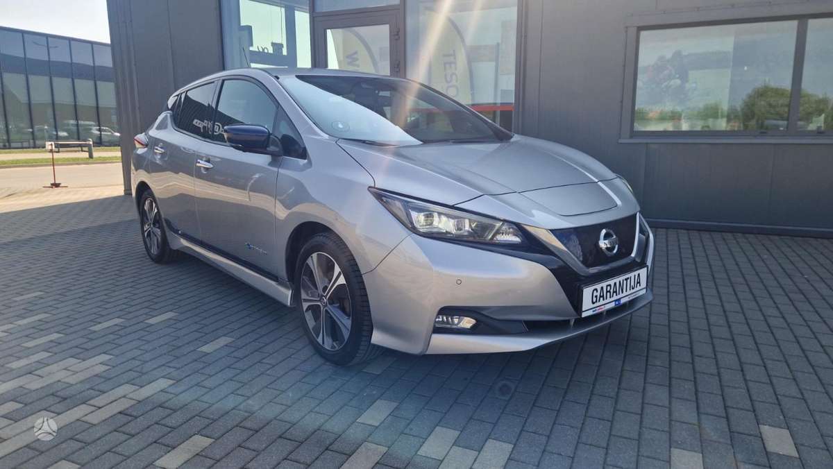 Nissan Leaf, hečbekas