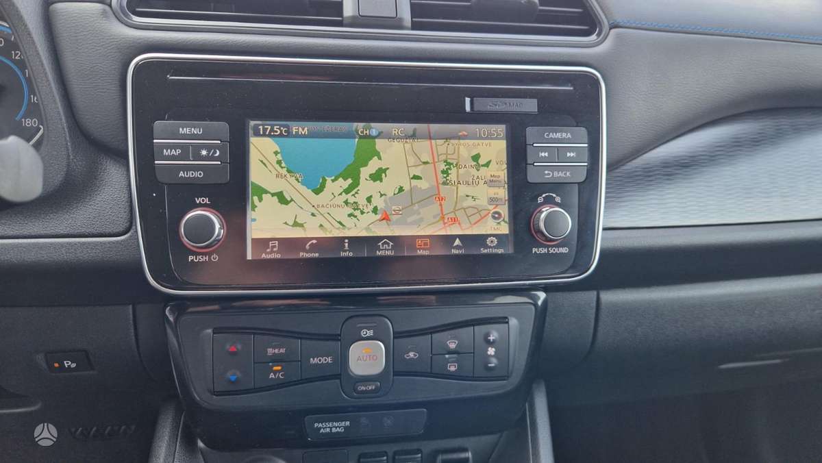 Nissan Leaf, hečbekas