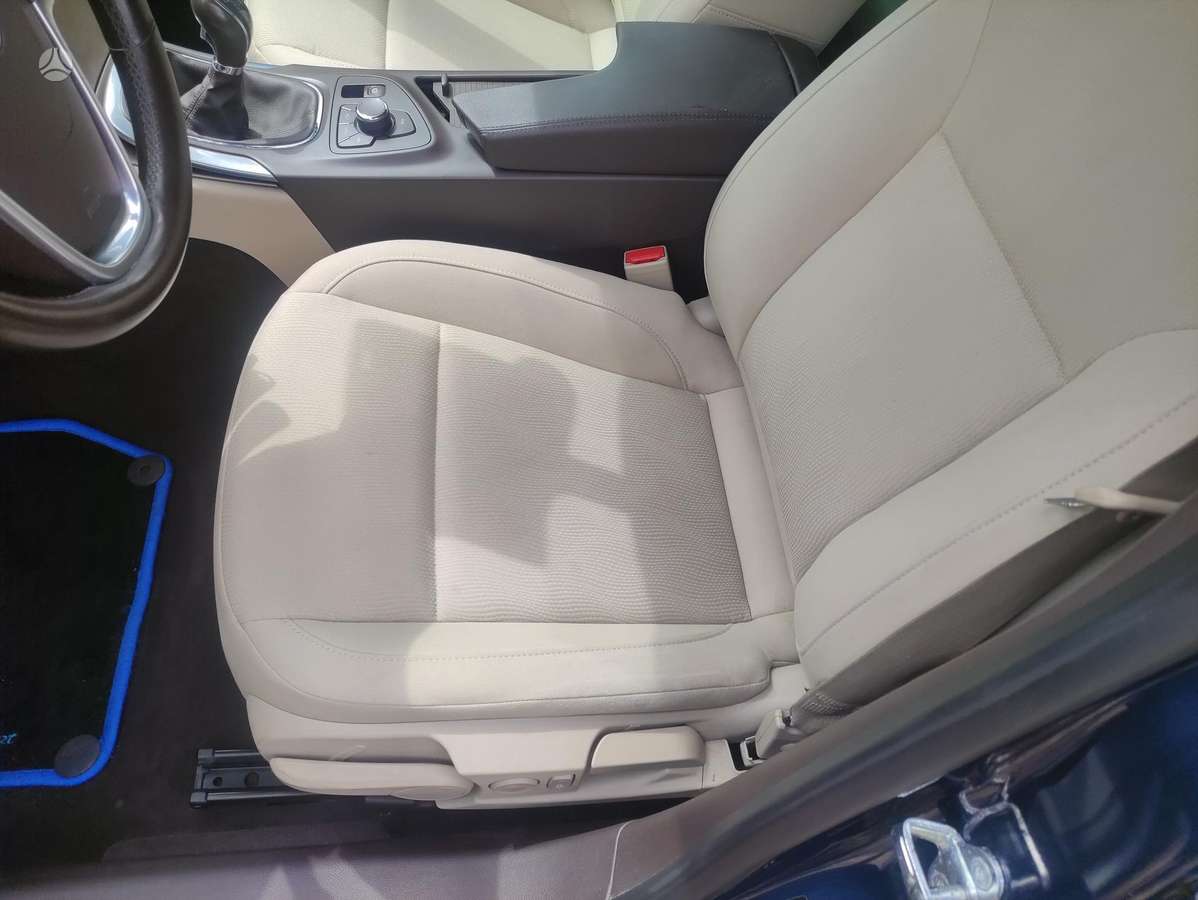 Opel Insignia, 2.0 l., wagon