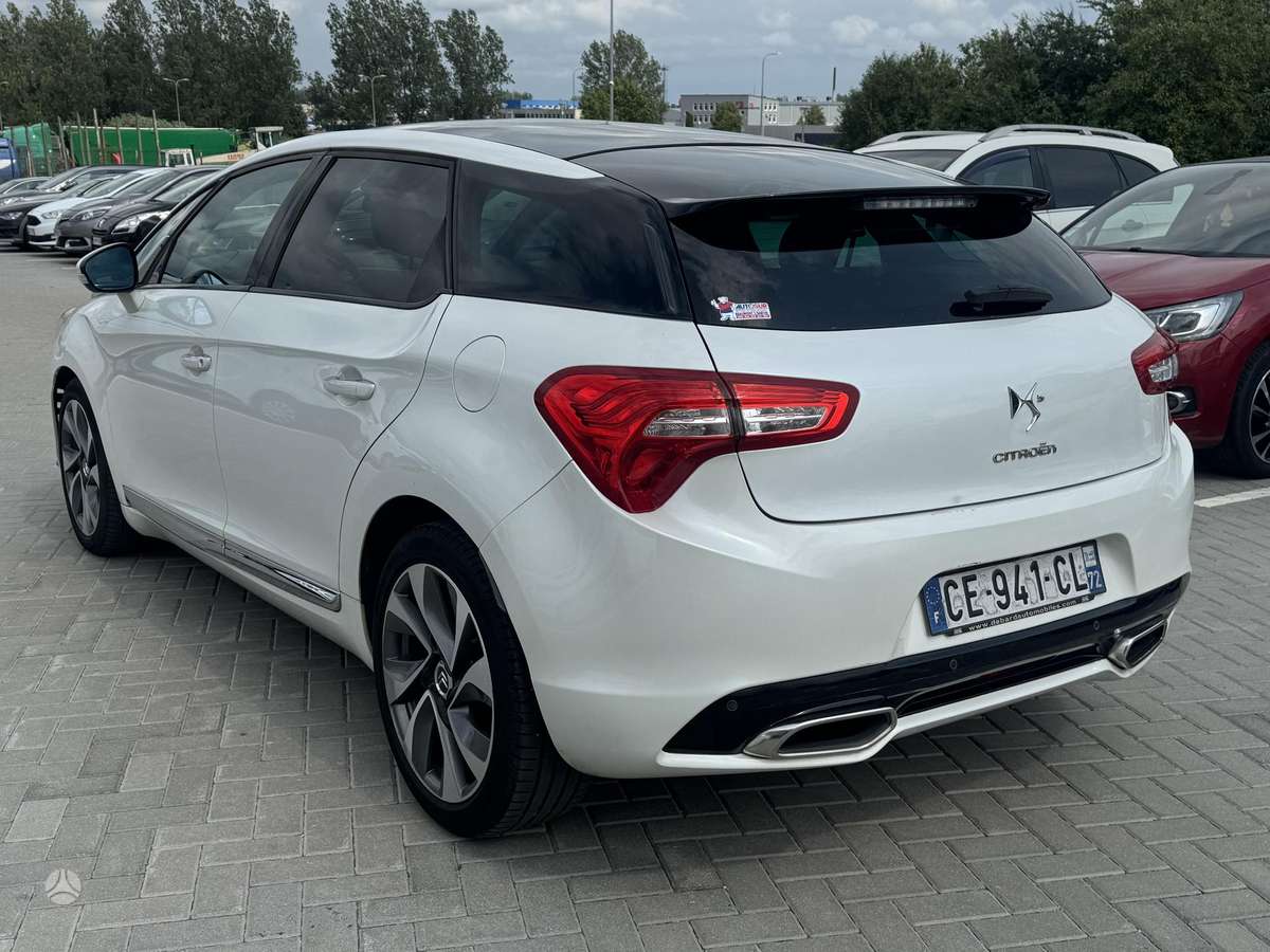 Citroen DS5, 2.0 l., Хэтчбек