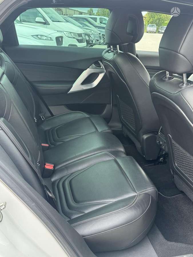 Citroen DS5, 2.0 l., Хэтчбек