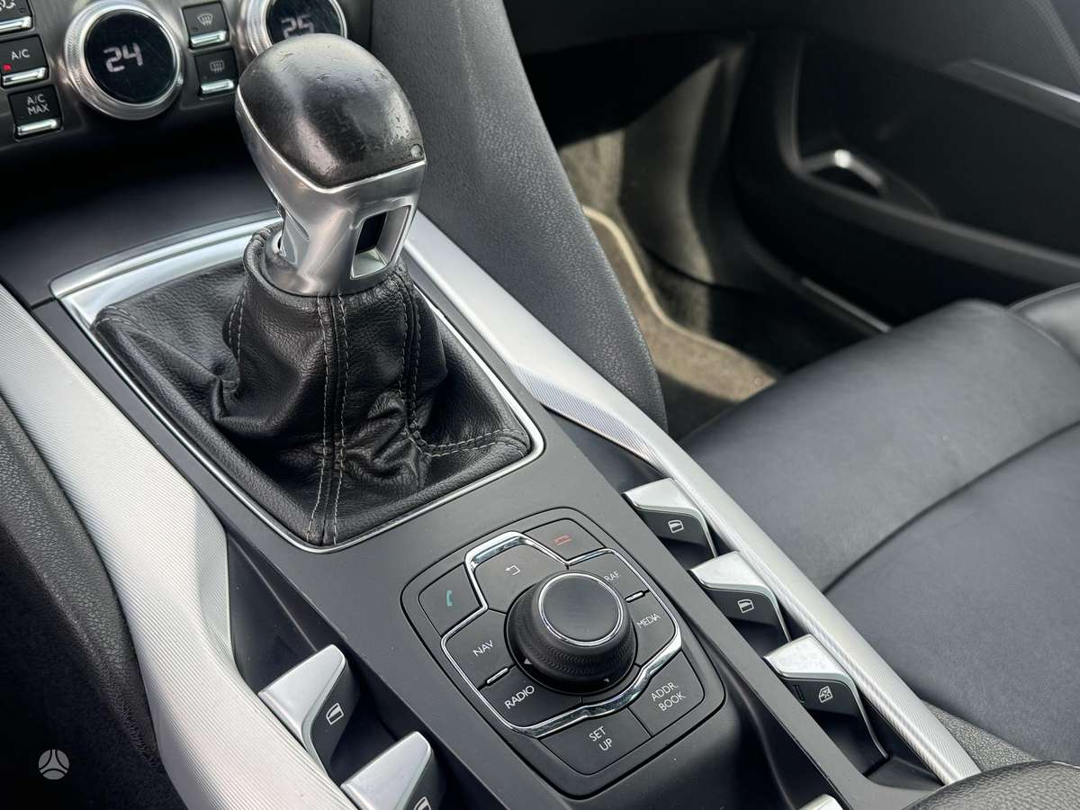 Citroen DS5, 2.0 l., hatchback