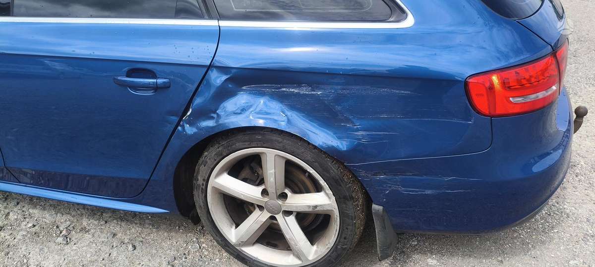 Audi A4, 2.0 l., Универсал