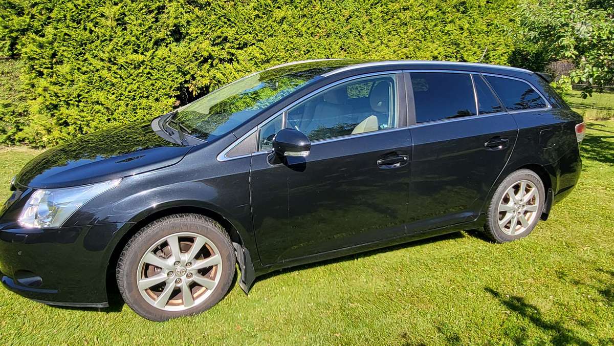 Toyota Avensis - 1