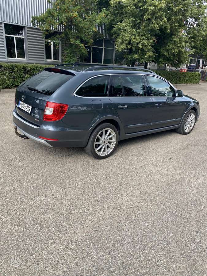 Skoda Superb, 2.0 l., Универсал