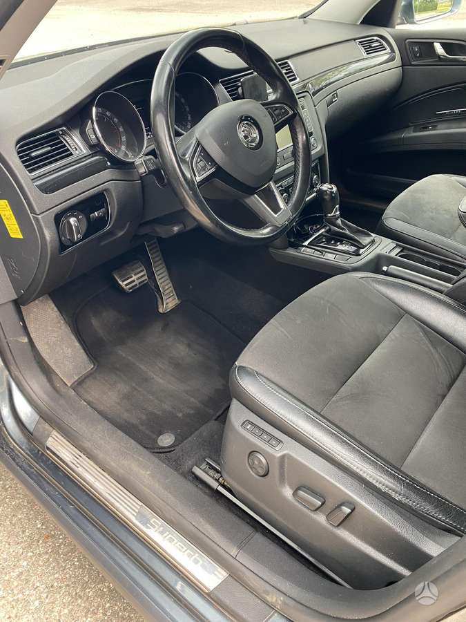 Skoda Superb, 2.0 l., Универсал