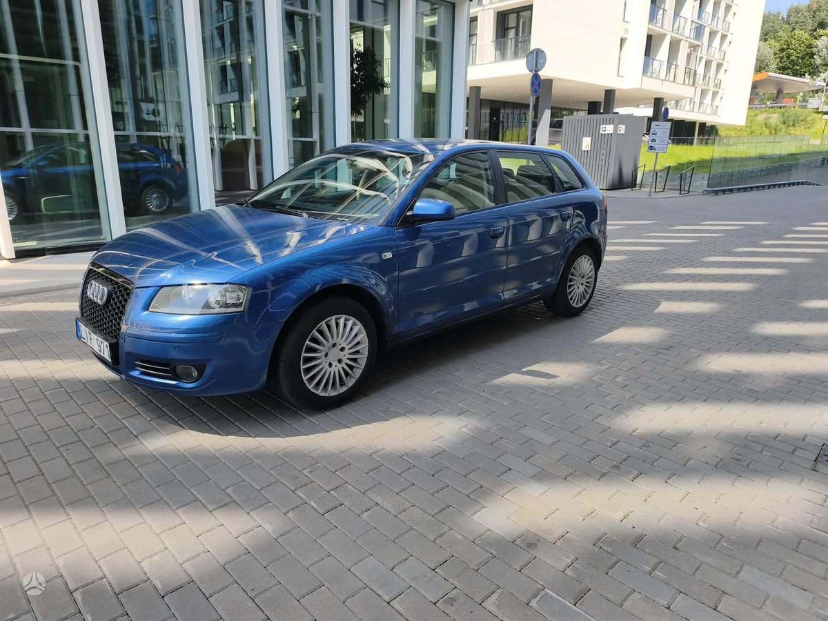 Audi A3, 1.6 l., Хэтчбек