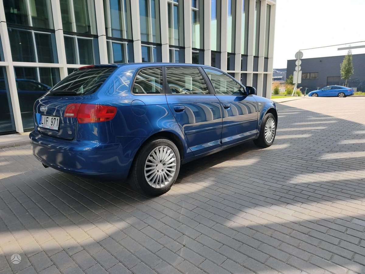 Audi A3, 1.6 l., hatchback