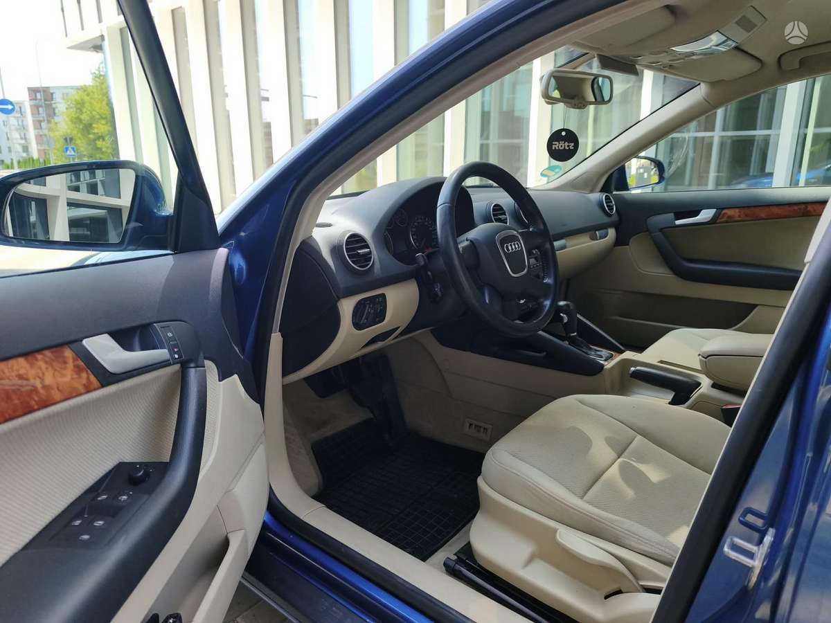 Audi A3, 1.6 l., Хэтчбек