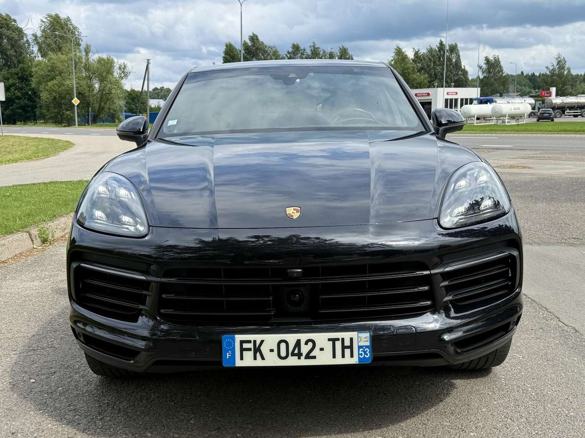 Porsche Cayenne Coupe - 3