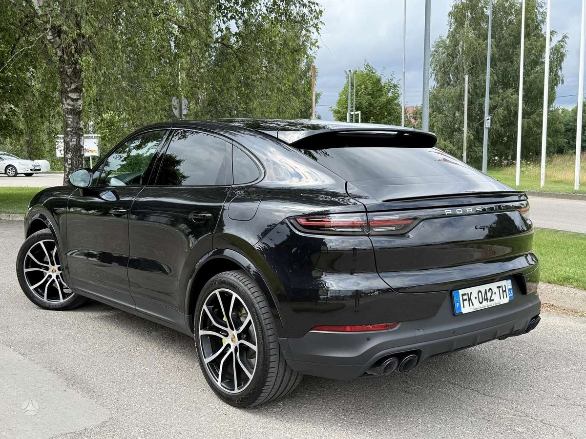Porsche Cayenne Coupe - 7