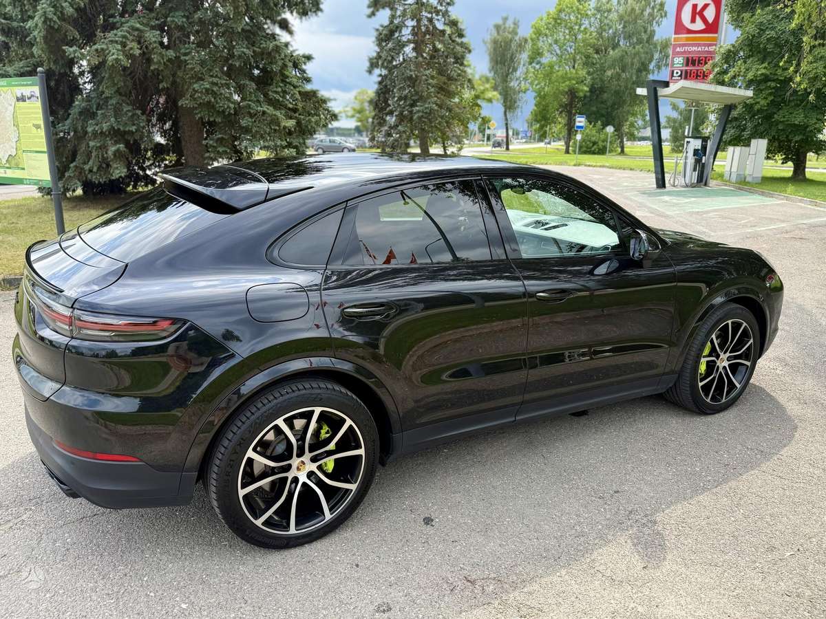 Porsche Cayenne Coupe - 9