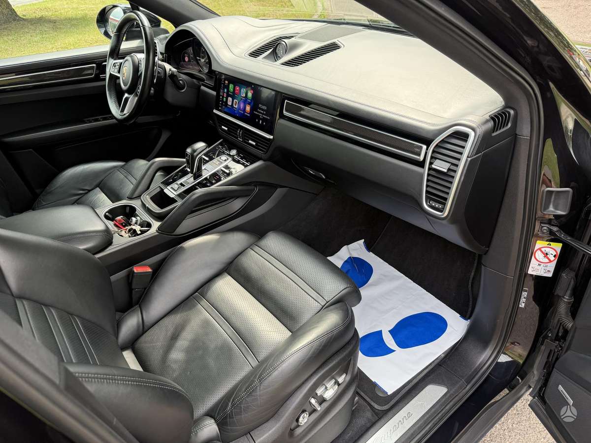 Porsche Cayenne Coupe - 11