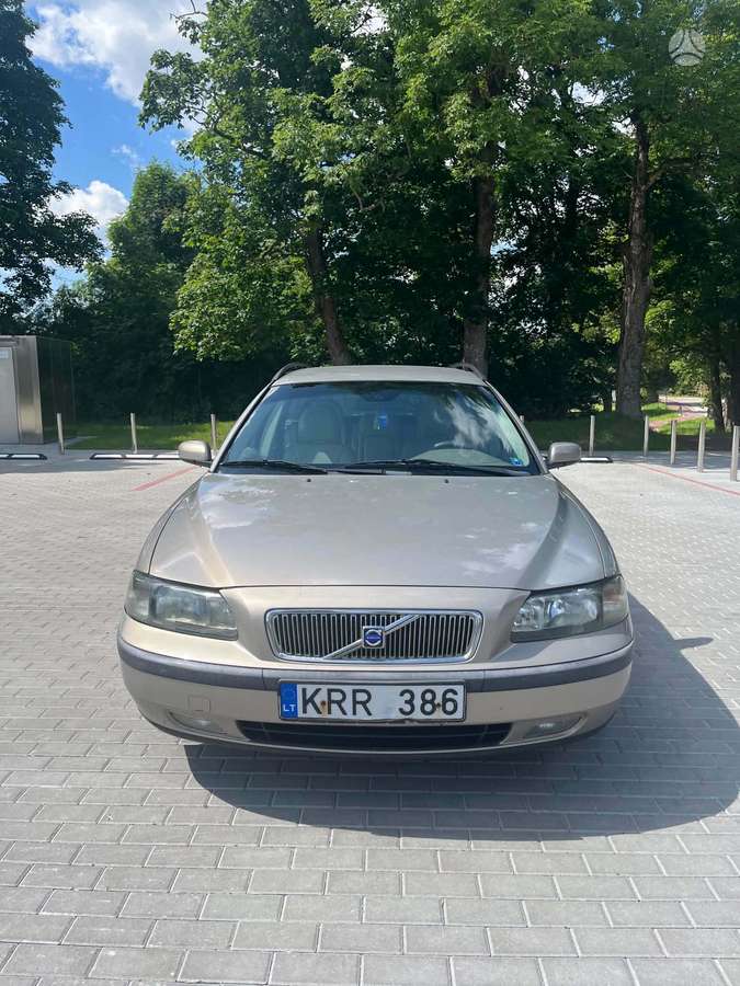 Volvo V70, 2.4 l., Универсал