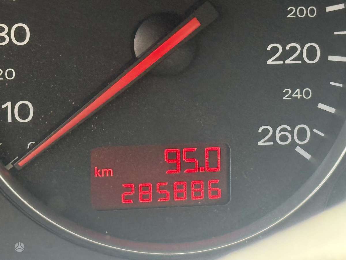 Audi A4, 2.5 l., universalas