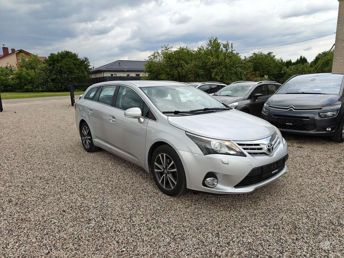 Toyota Avensis, 2.0 l., Универсал