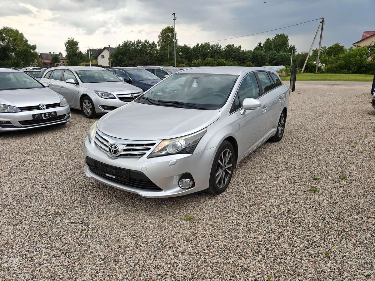 Toyota Avensis, 2.0 l., Универсал