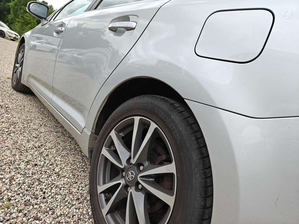 Toyota Avensis, 2.0 l., Универсал